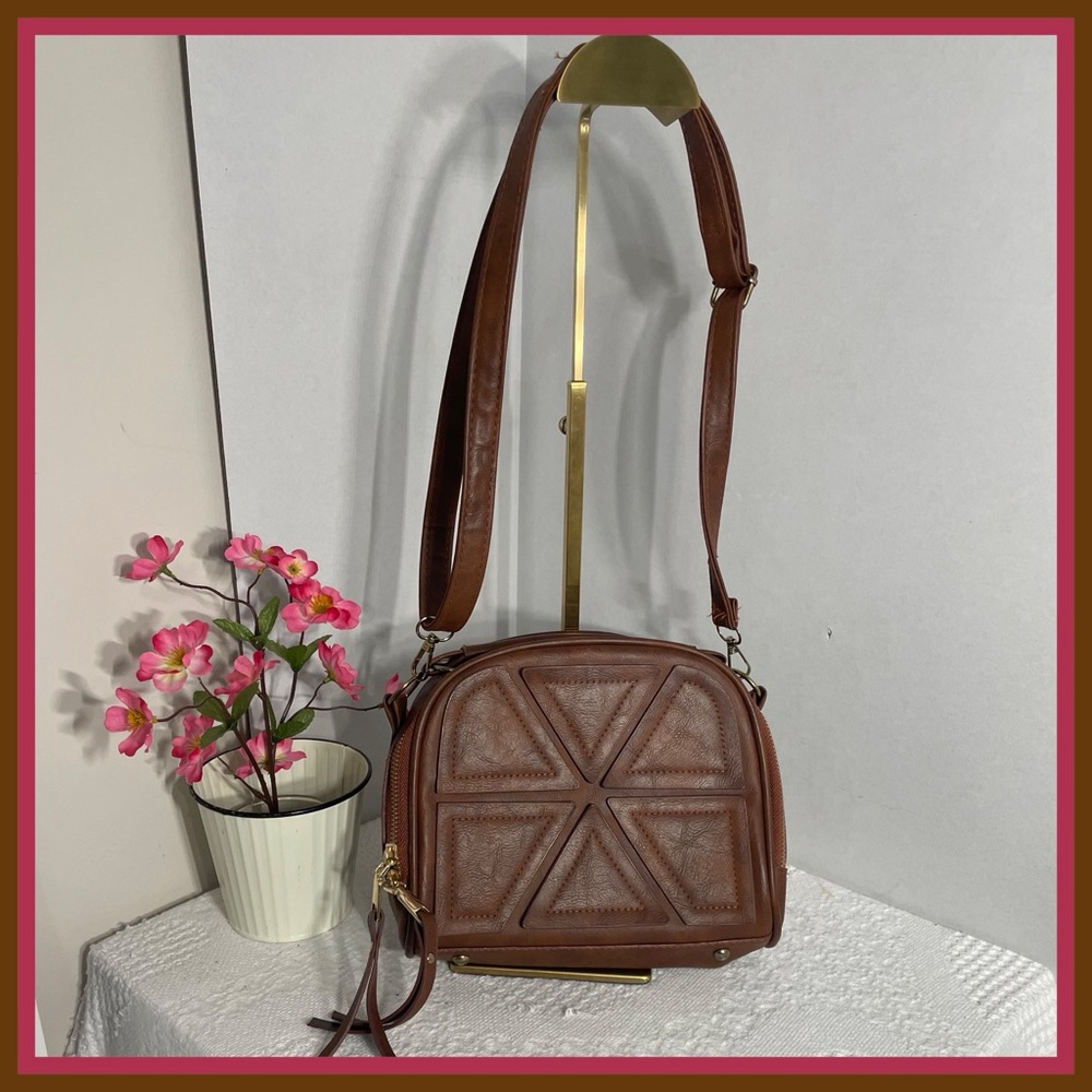 Geometric Appliqué Korean Style‎ Crossbody Bag  Brown